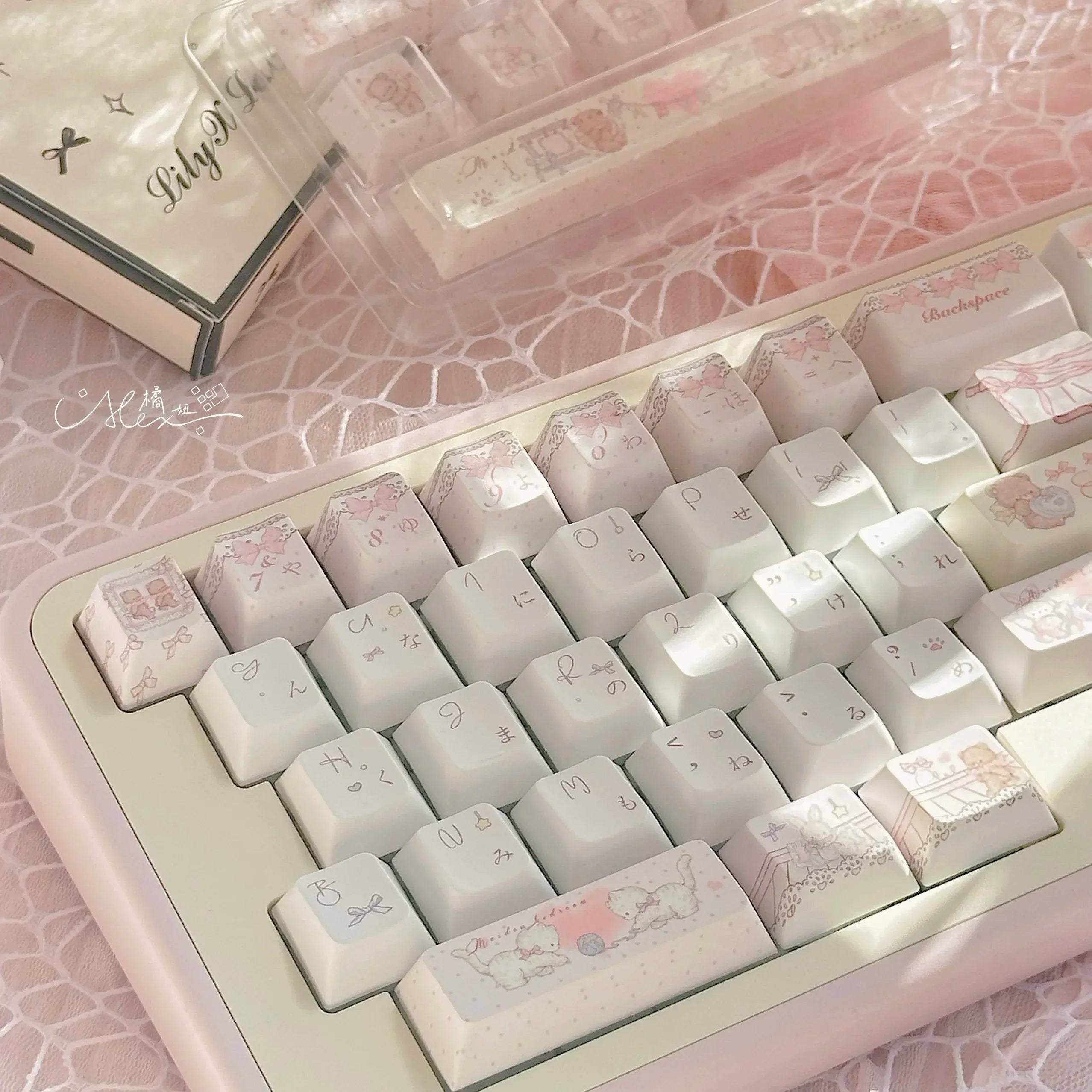 Baby’s Dream Pink & White Theme Keycaps – 139 Keys, PBT Cherry Profile SOA, Custom Original Handmade Keycaps for Mechanical Keyboard